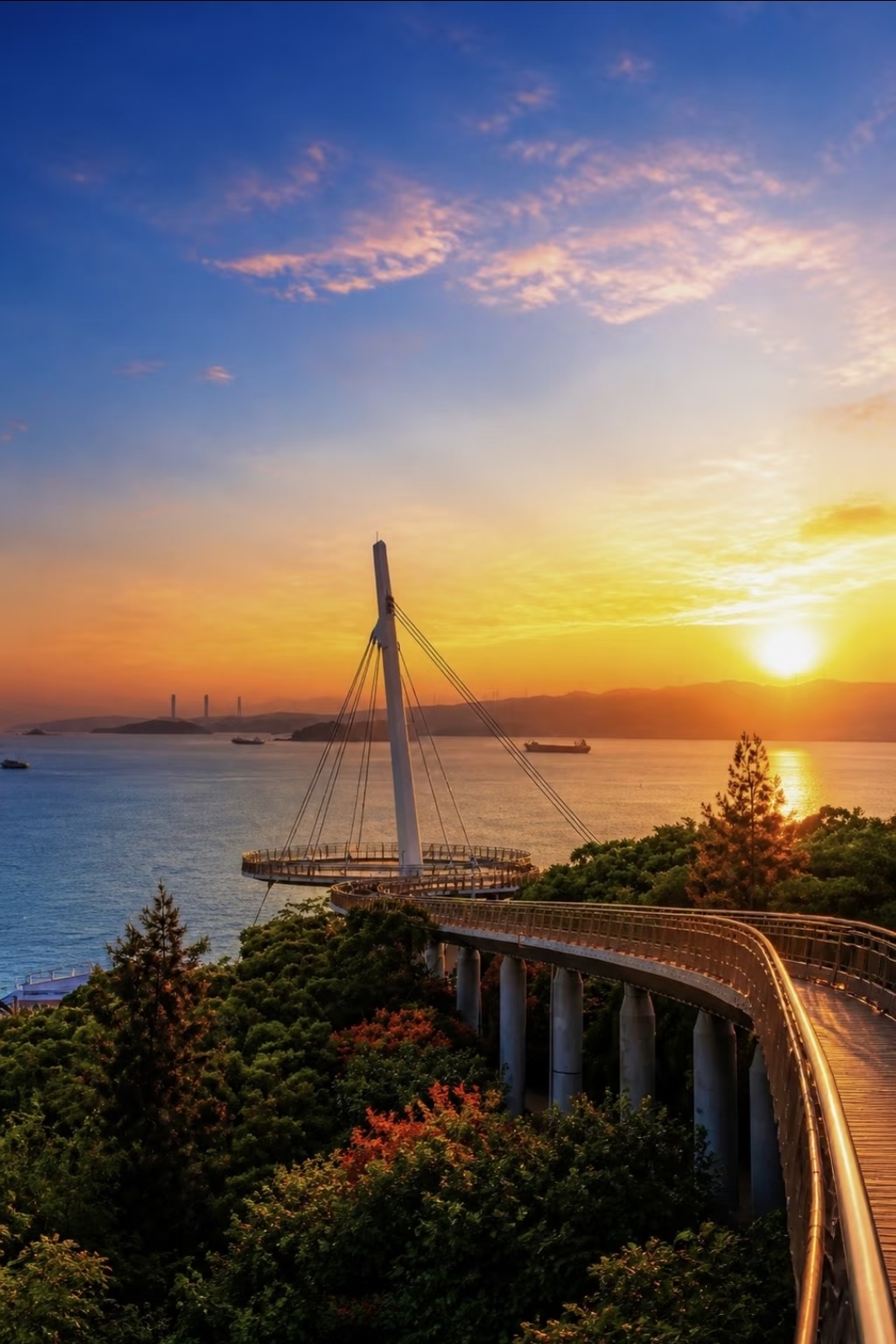 Mountain–Sea Trail and departure